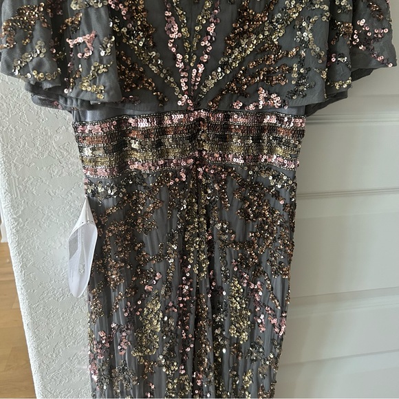 NWT Mac Duggal Cape Sleeve Embellished Gown 5439 - Picture 7 of 9